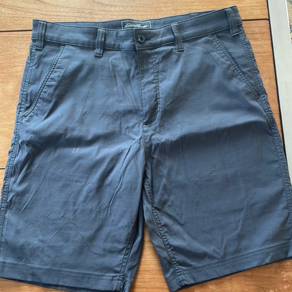 Men’s casual shorts